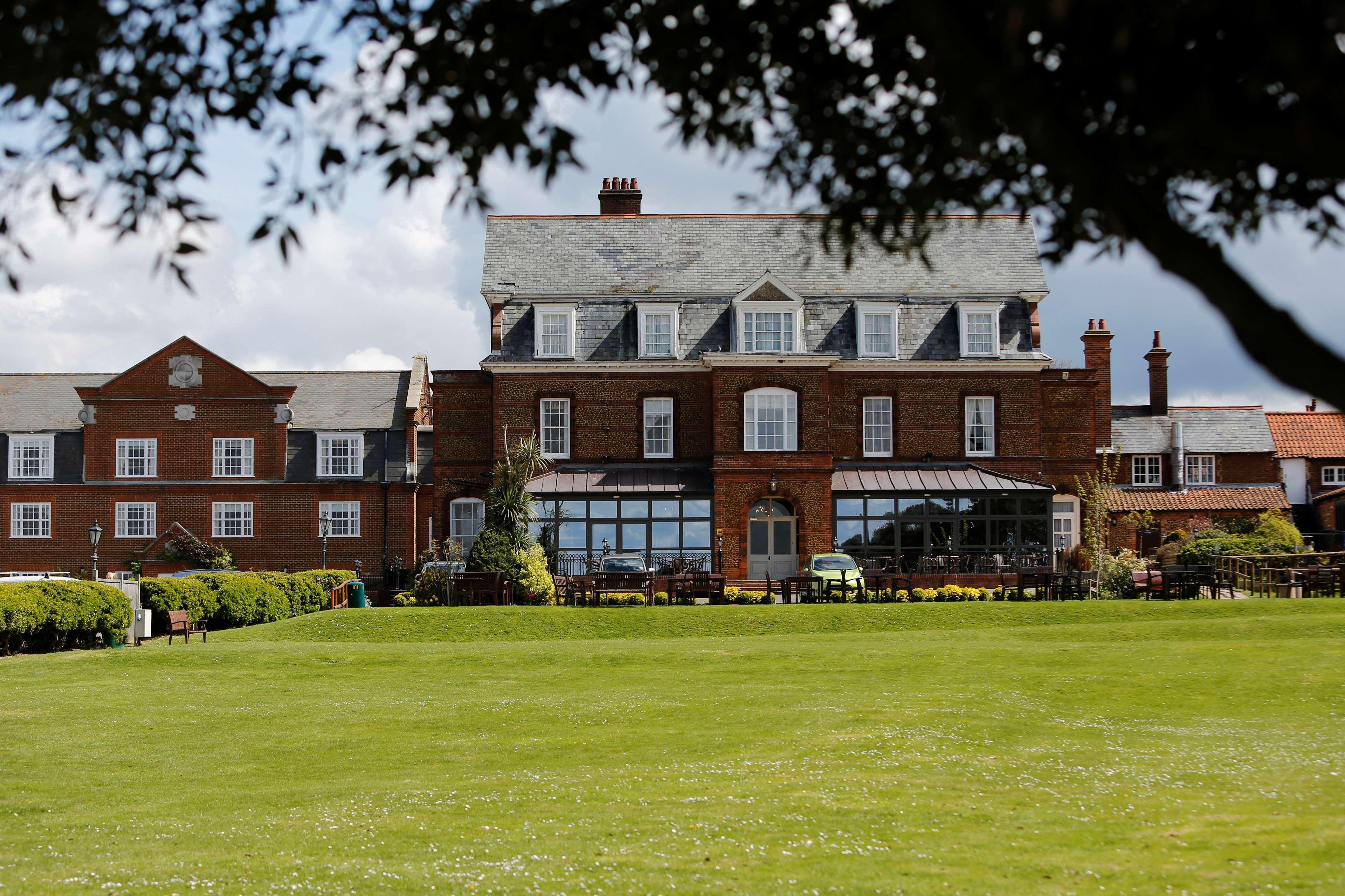 Old Hunstanton Le Strange Arms Hotel Exteriör bild