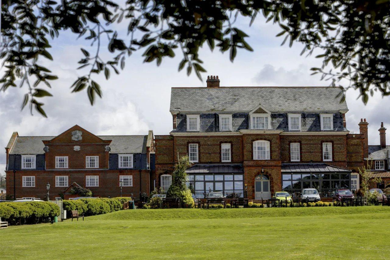 Old Hunstanton Le Strange Arms Hotel Exteriör bild